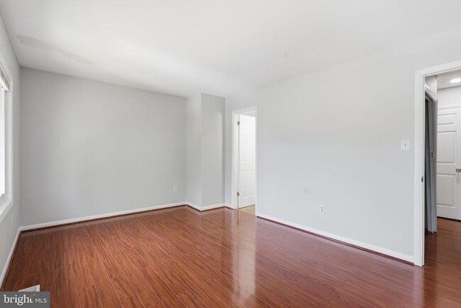 Building Photo - 1211 Springtide Pl