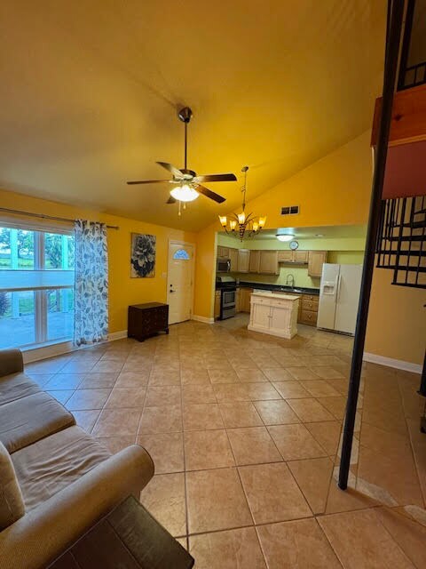 Building Photo - 113 Sunridge Park