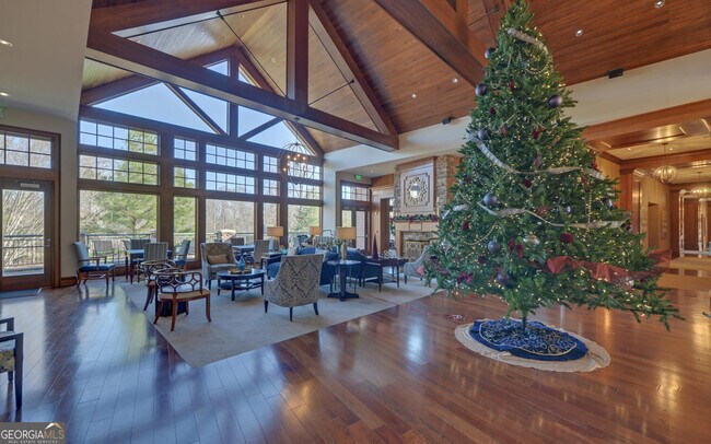 Building Photo - 6218 Azalea Way