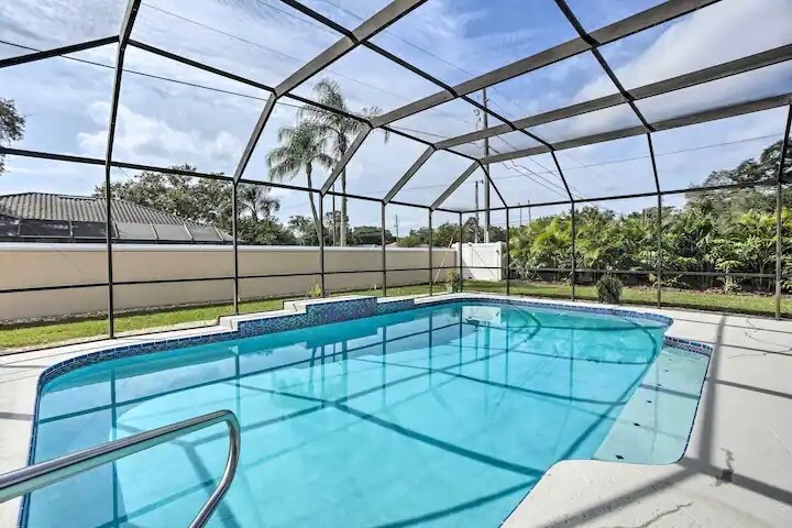 Building Photo - 2 Booth Blvd