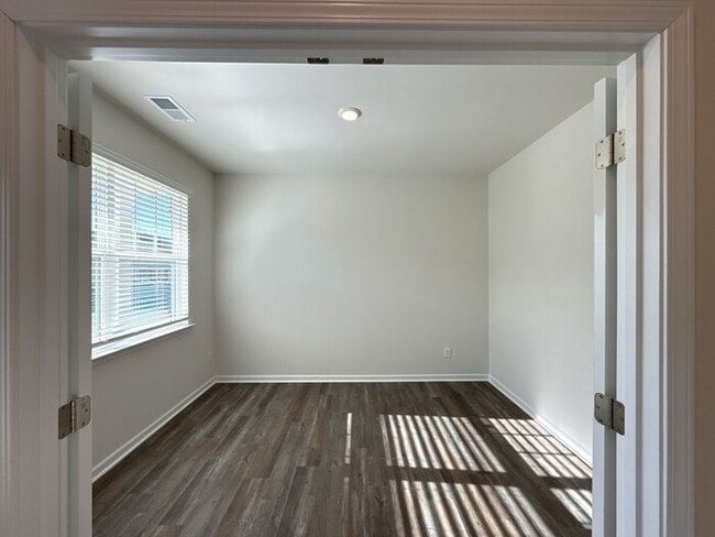 Building Photo - T. R. Lawing Realty Property