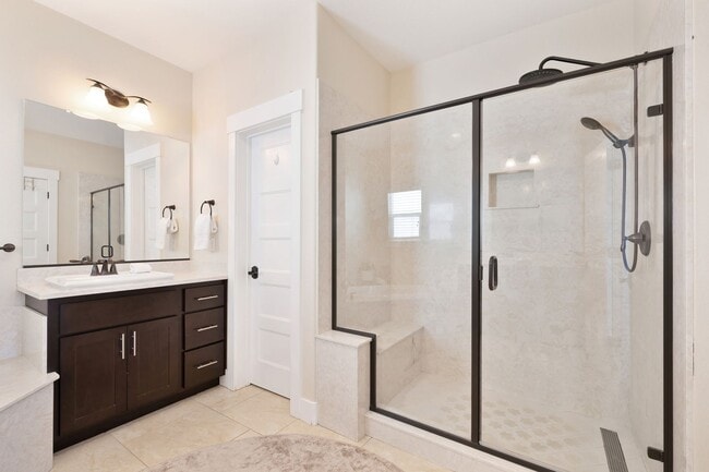 Building Photo - 3 bedroom | 2.5 bathroom | Crocker Village Brownstone