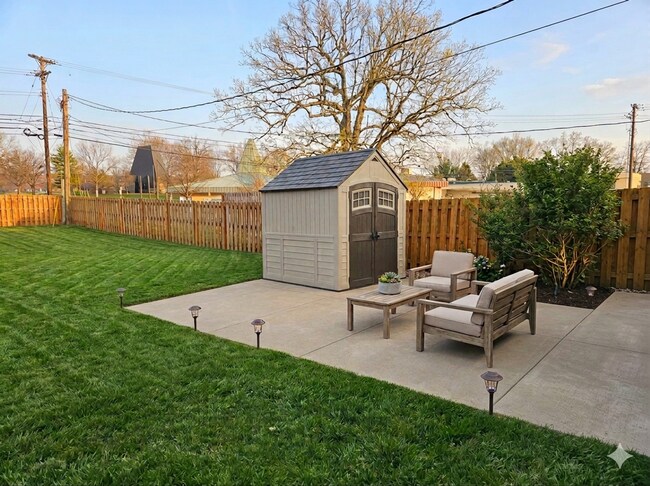 Building Photo - For Rent: Classic 3-Bedroom Brick Ranch in Lexington