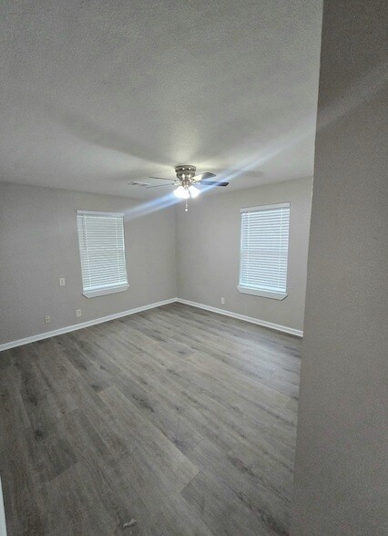 Building Photo - 4834 Clover St