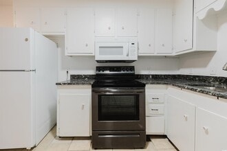 Building Photo - 91 Freedom Way
