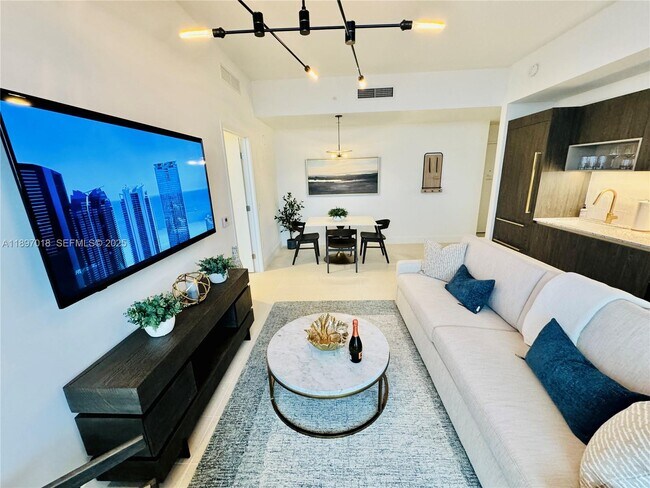 Building Photo - 159 NE 6th St