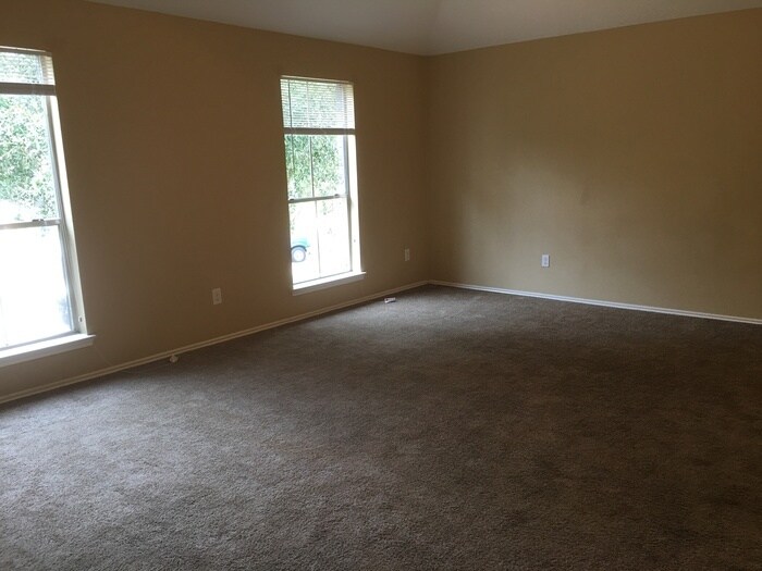 Building Photo - 8402 Storm Creek Dr