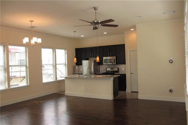 Building Photo - 4223 Wycliff Ave