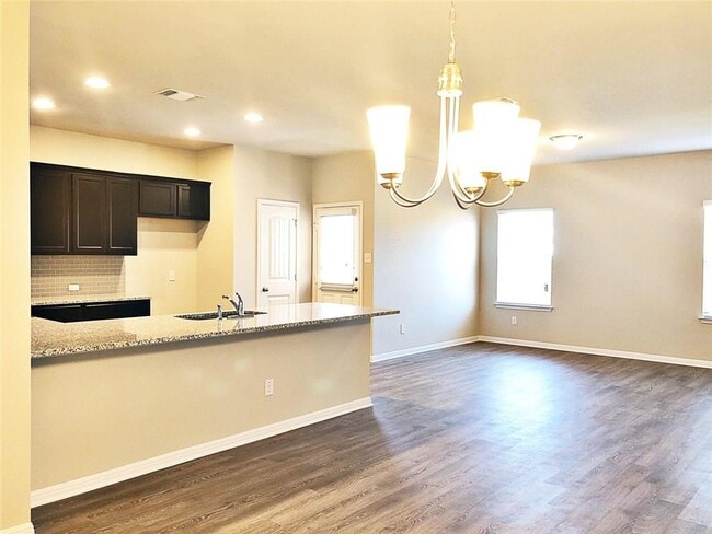 Building Photo - 2024 Birkby Ct