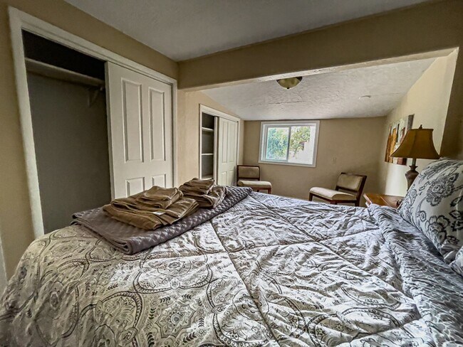 Building Photo - Arnold House