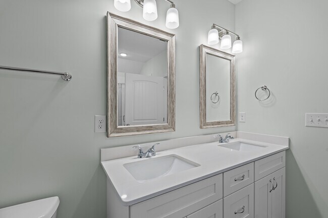 Building Photo - 8115 Bannock Cir