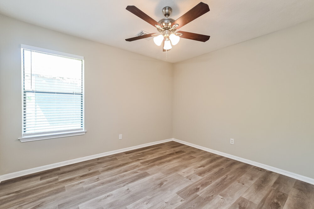 Building Photo - 14118 Double Pine Dr