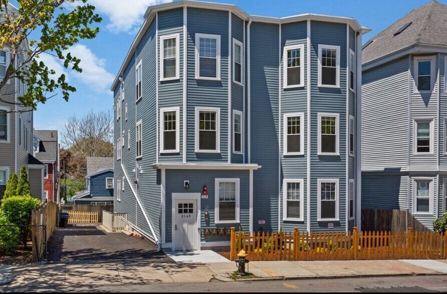 Building Photo - 2149 Dorchester Ave