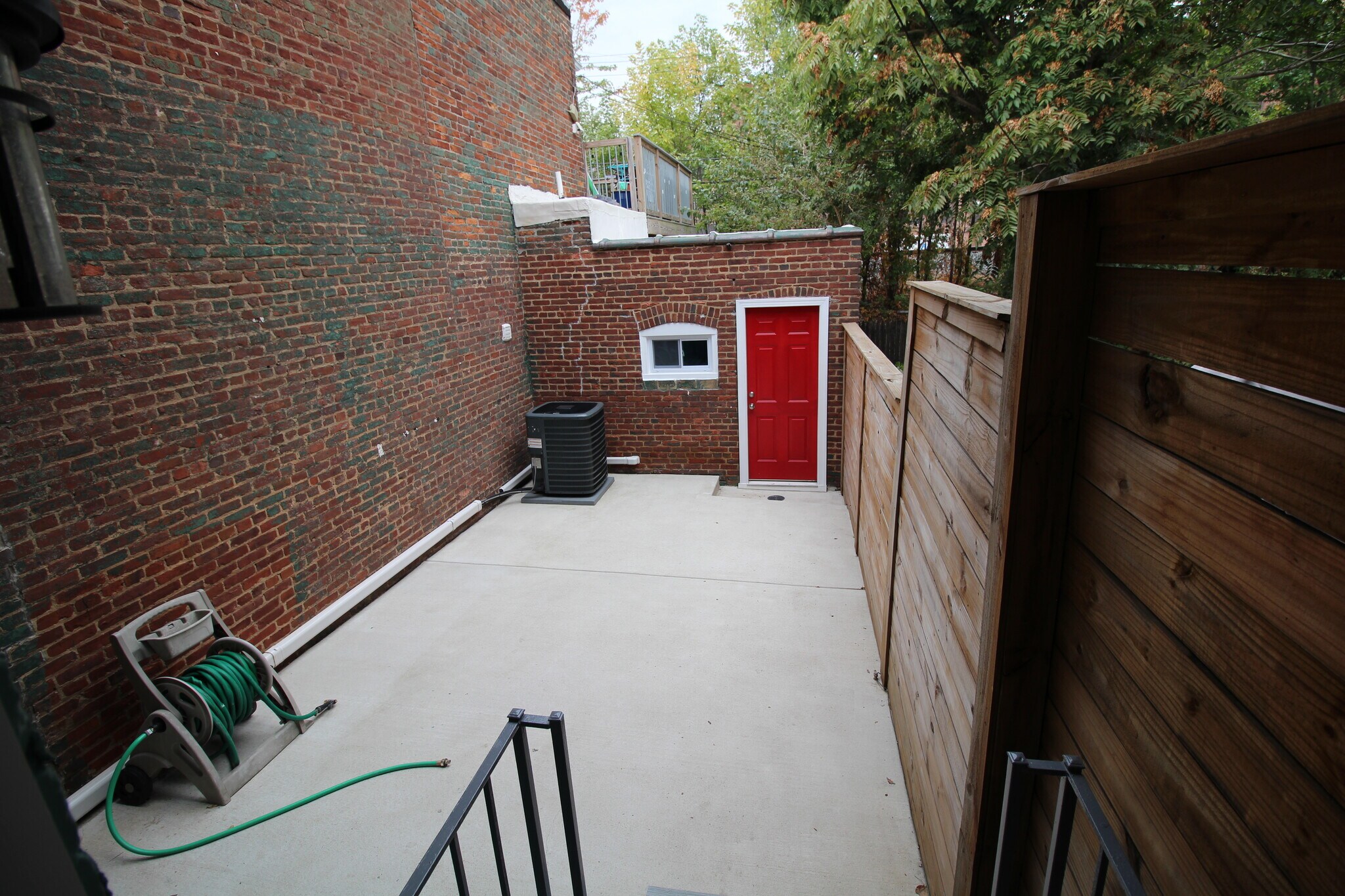Yard - 644 S Lehigh St