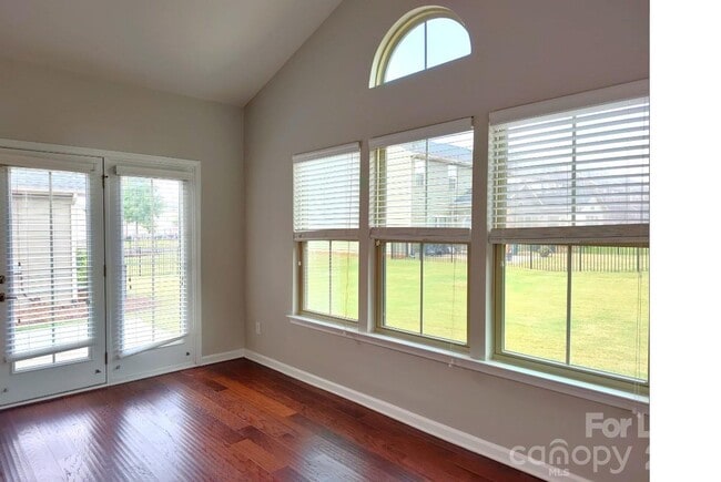 Building Photo - 4122 Audubon Pk Dr