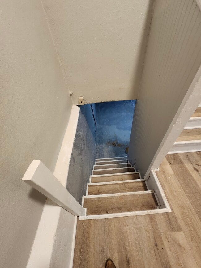 Building Photo - 38 1st St