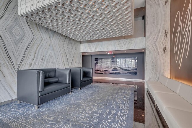 Building Photo - 335 S Biscayne Blvd