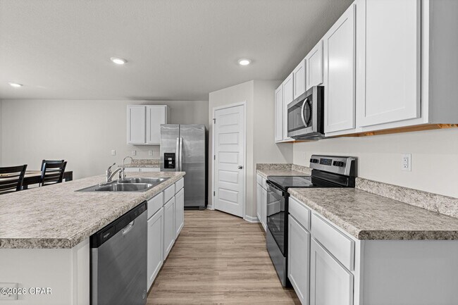 Building Photo - 6568 Slabinski Ln