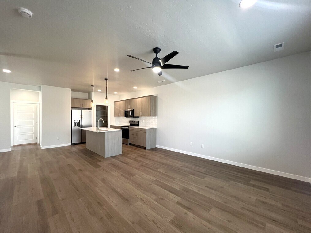 Building Photo - 3089 E Mossy Creek Dr