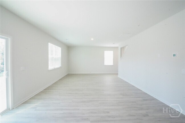 Building Photo - 143 Kraft Kove