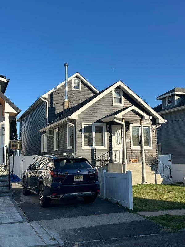 Building Photo - 220 Lafayette Ave