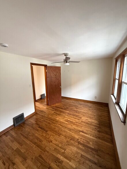 Building Photo - 2109 N 55th St
