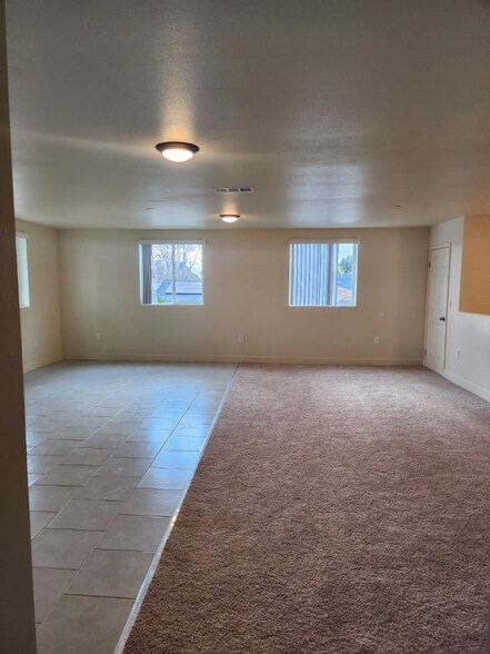 Building Photo - 4828 McKinley Ave