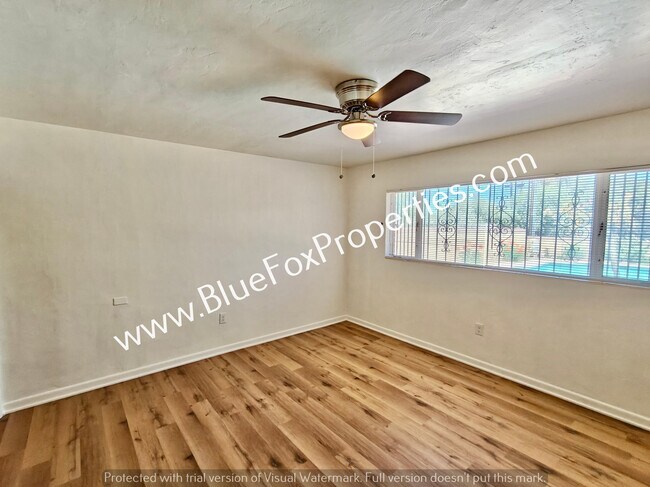 Building Photo - 5755 E 6th St