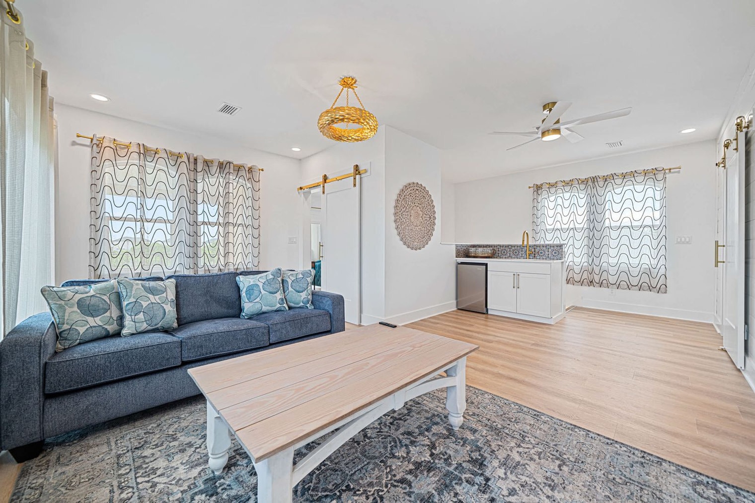 Building Photo - 20 St Francis Dr S