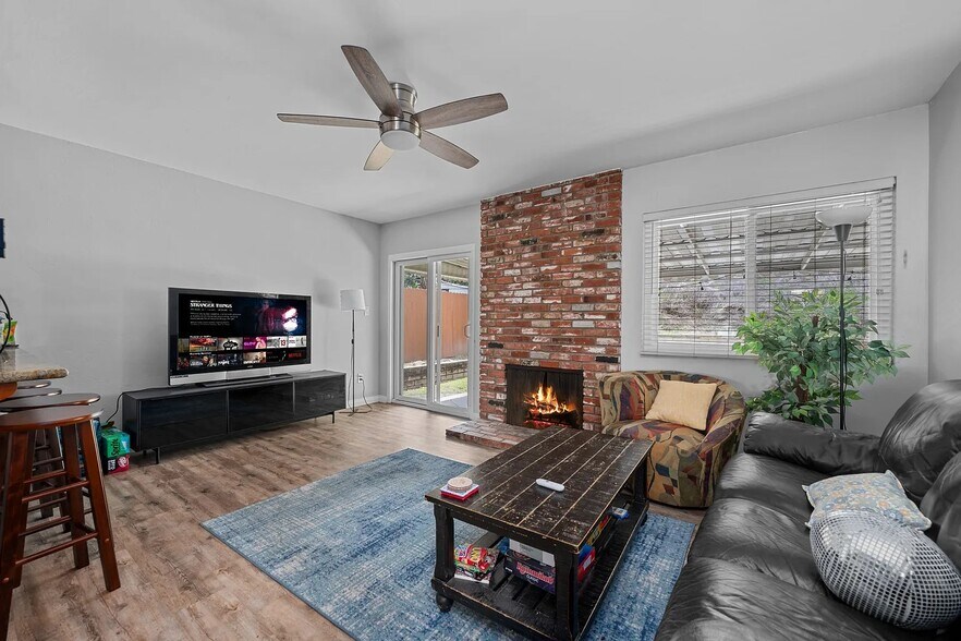 Building Photo - 5663 Campanile Way