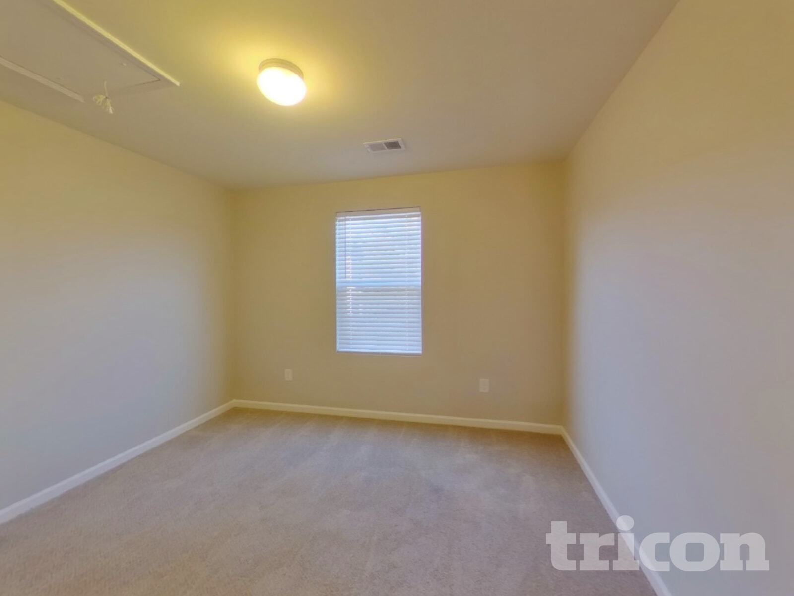 Building Photo - 117 Vermillian Dr