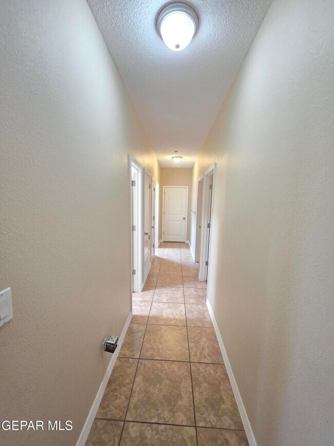 Building Photo - 7346 Gulf Creek Dr