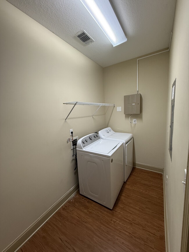 Building Photo - 1534 Gadwall Way