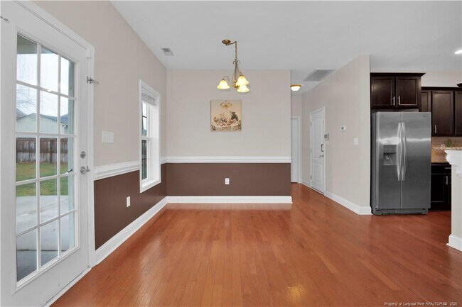 Building Photo - 313 Fountain Grove Dr