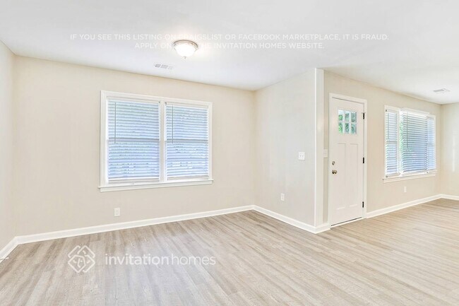 Building Photo - 329 Mount Zion Rd