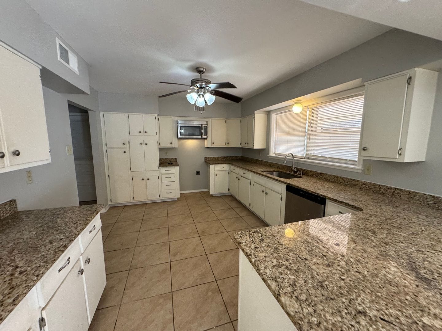 Building Photo - 1251 Singing Trees Dr