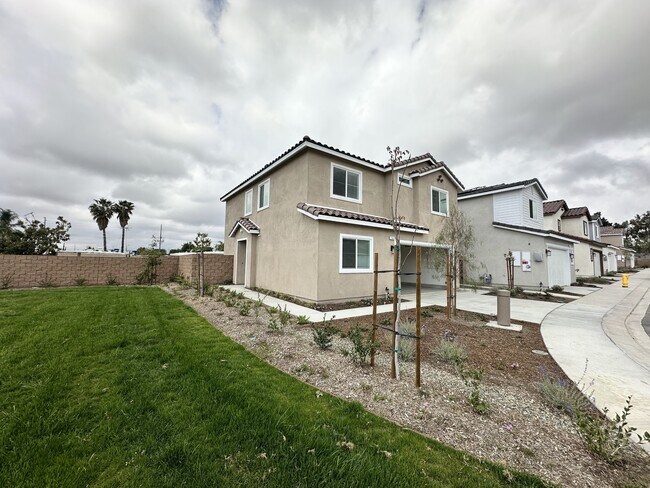 Building Photo - 144 N Sutter Ave