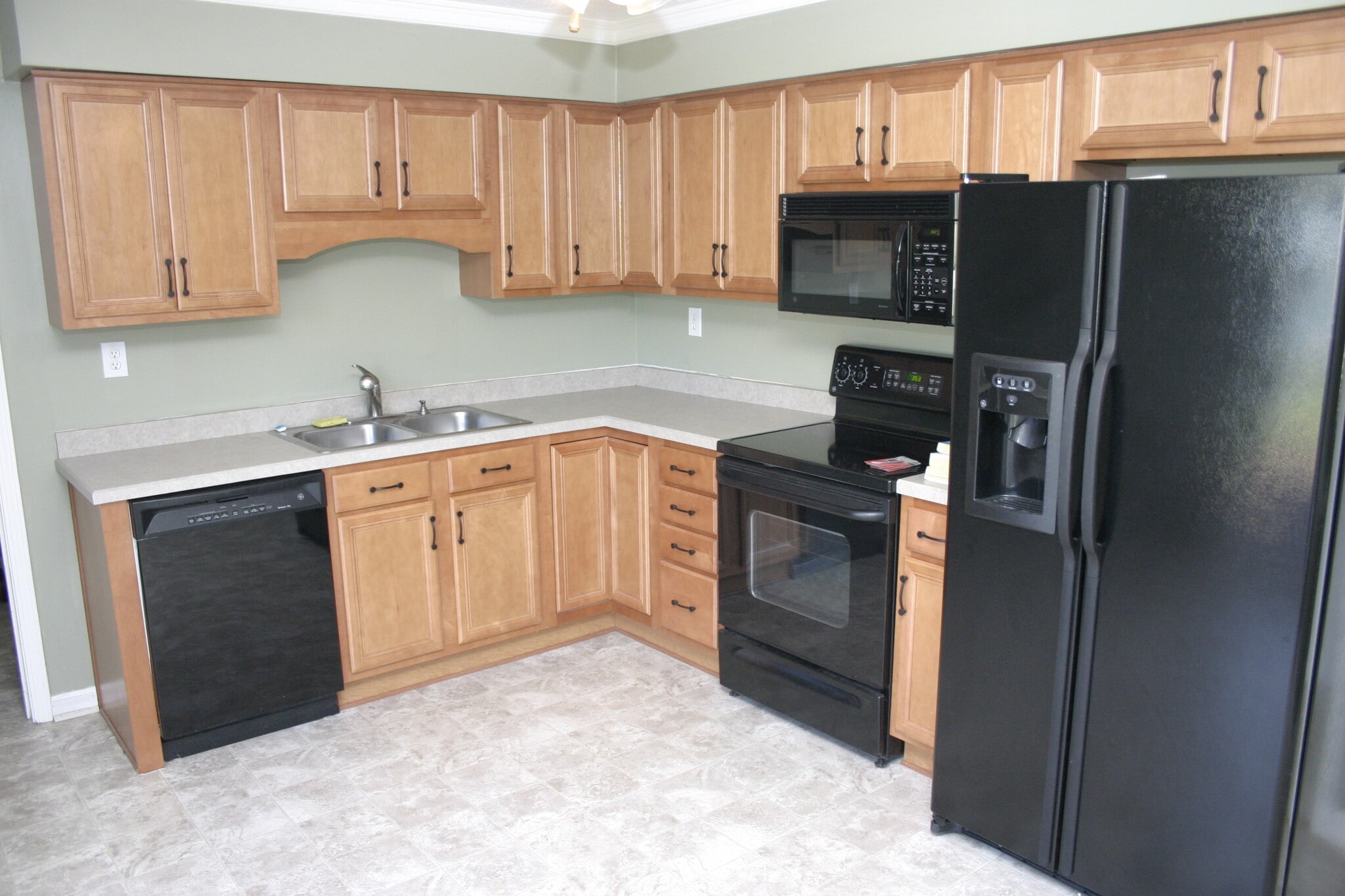 Building Photo - 9111 Cedarwood Drive