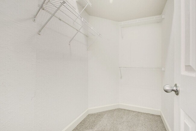 Building Photo - 202 E South St