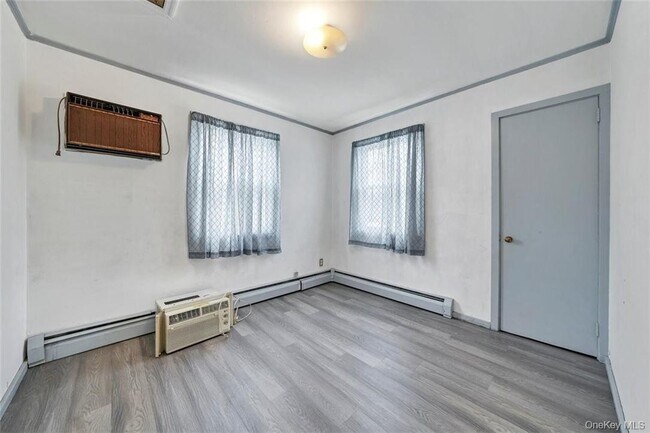 Building Photo - 7 Herbst Dr