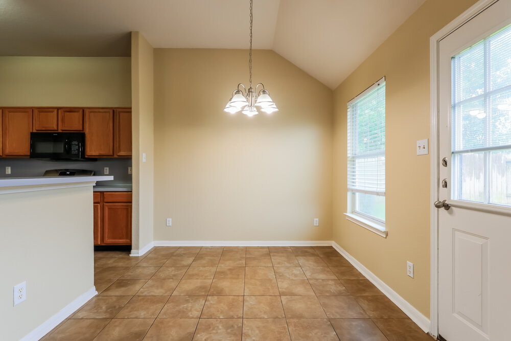 Building Photo - 5203 Lost Cove Ln
