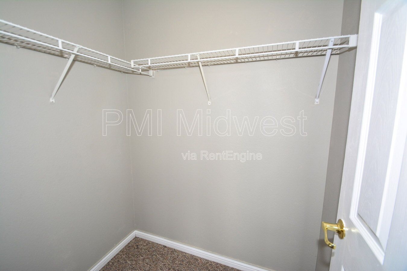 Building Photo - 1994 Falcon Ct