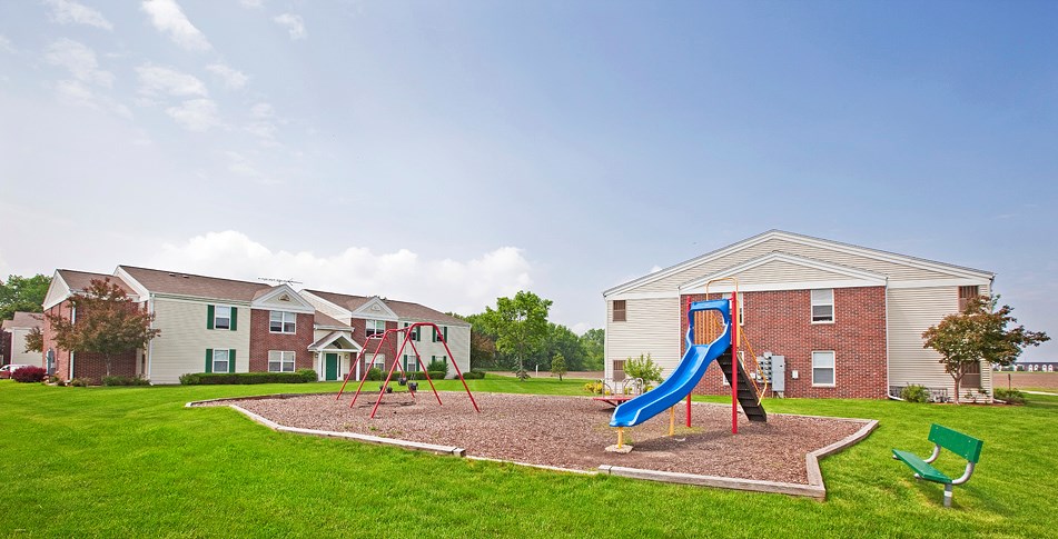 Building Photo - Meadowood Apartments