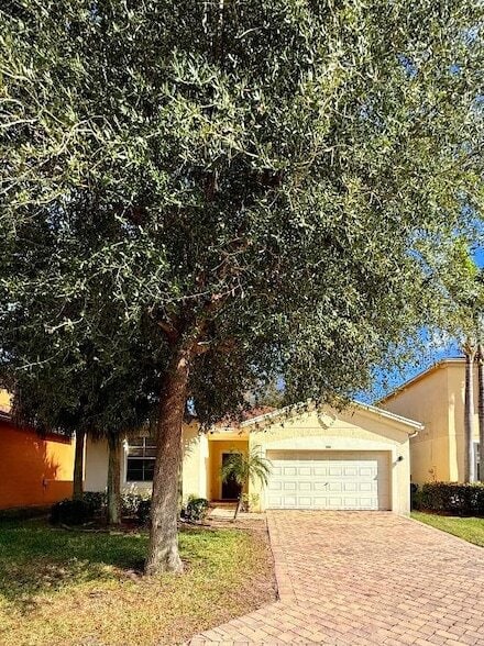 Building Photo - 888 Quartz Terrace