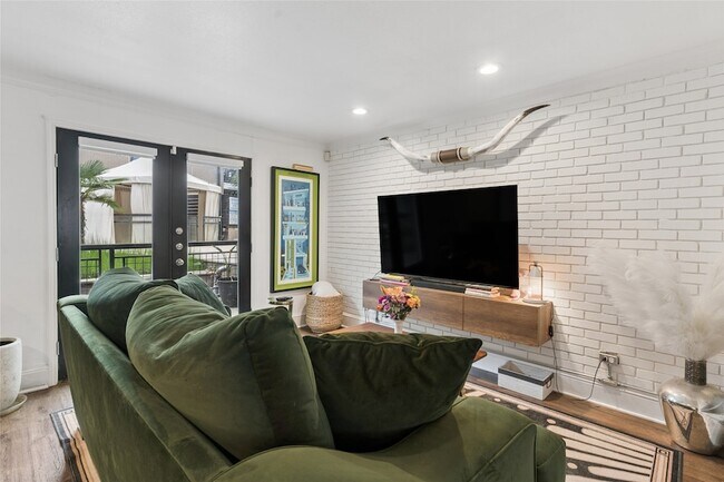 Building Photo - 10109 Regal Park Ln