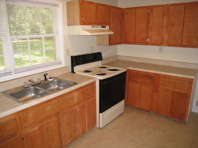 Building Photo - 2794 Pasco Ln SE