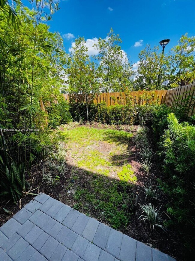 Building Photo - 14817 SW 183rd Terrace