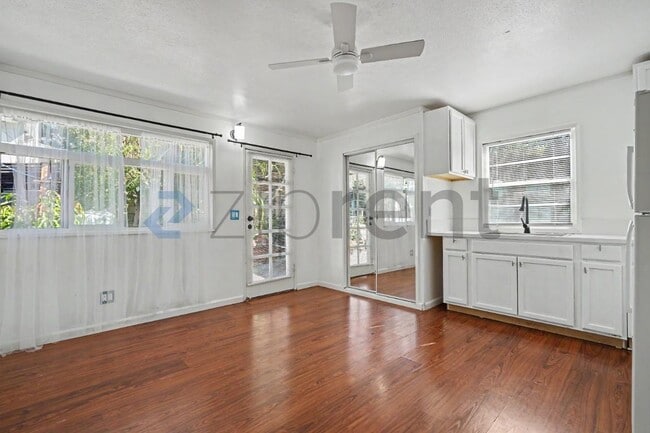 Building Photo - 2755 Sanborn Ave