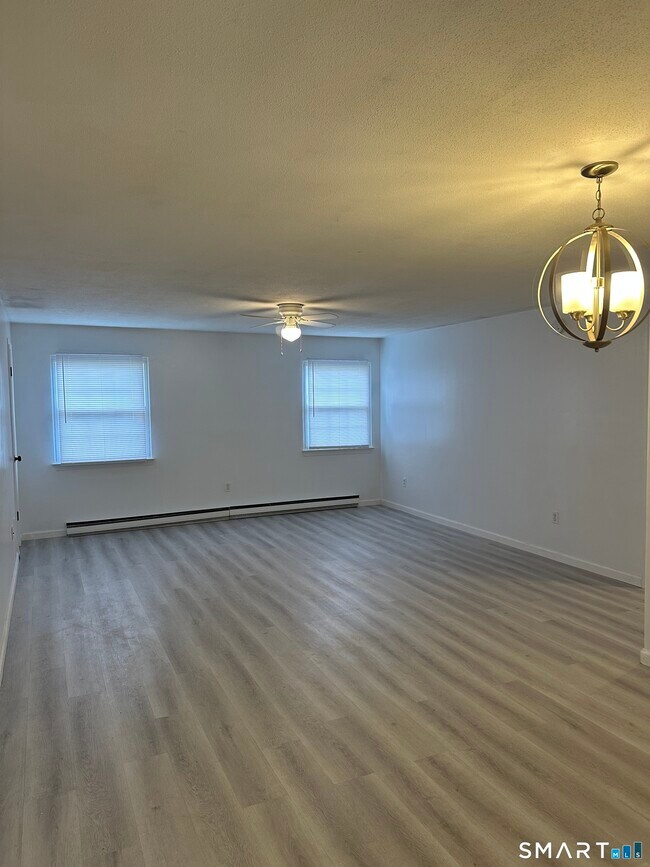 Building Photo - 18 Canterbury Arms