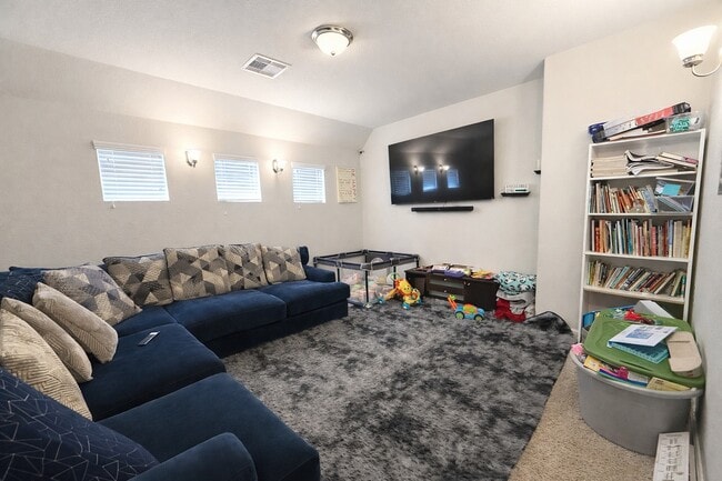 Building Photo - 4811 Lacebark Pne Trl